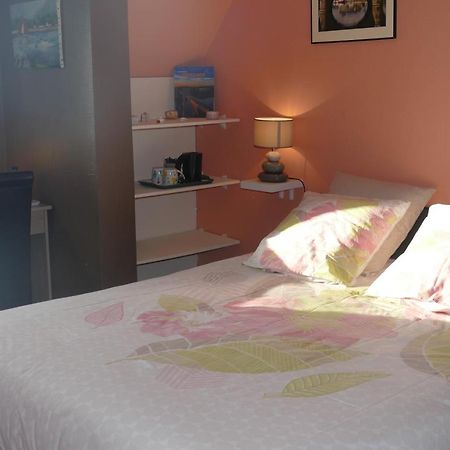 Hotel La Vie Au Roze Quéven Zewnętrze zdjęcie